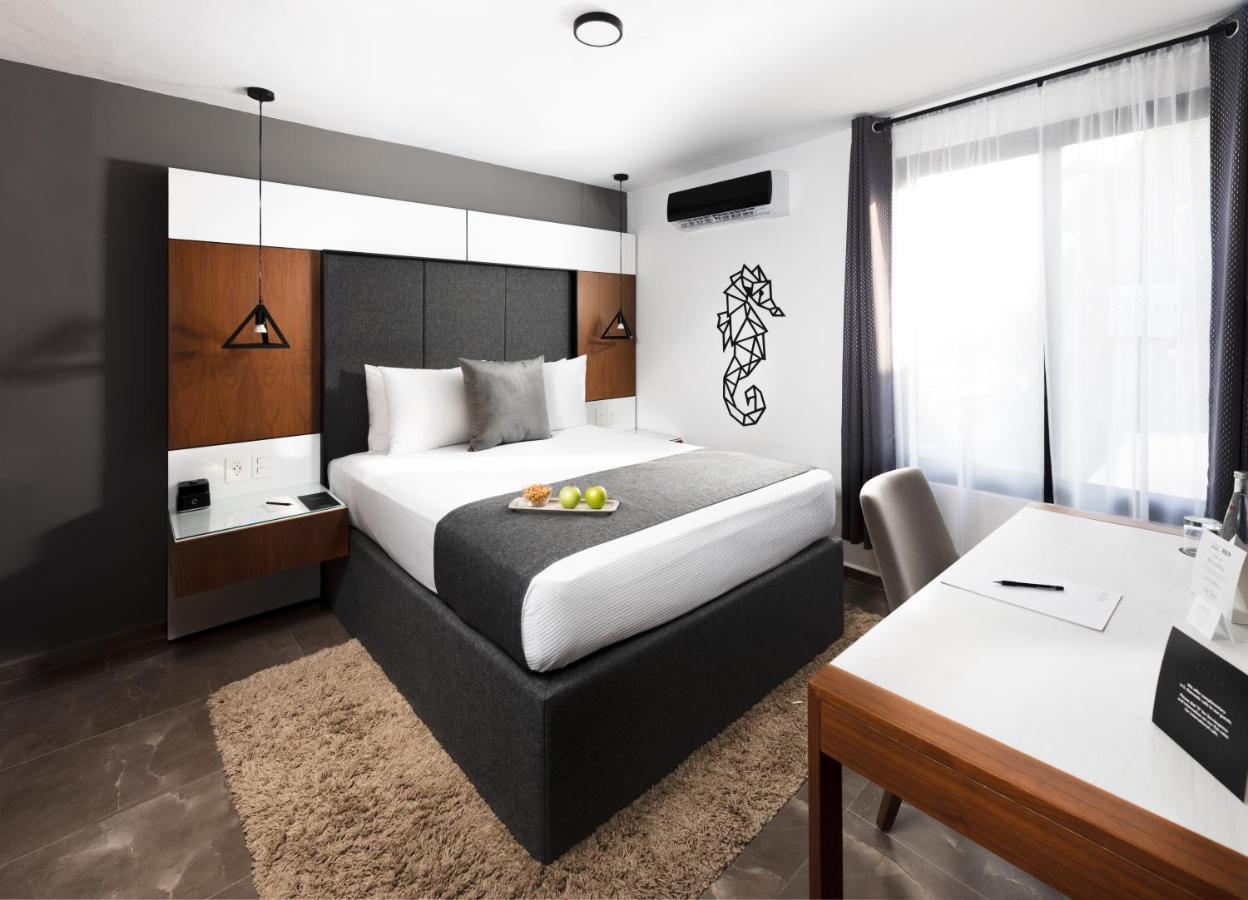Seven Boutique Apartments Cancun Exterior photo