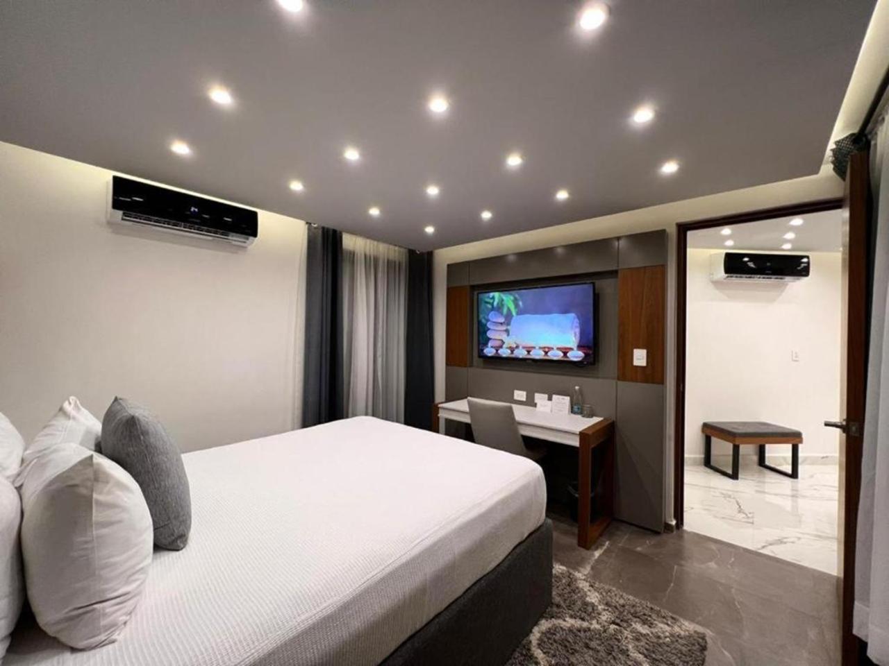Seven Boutique Apartments Cancun Exterior photo